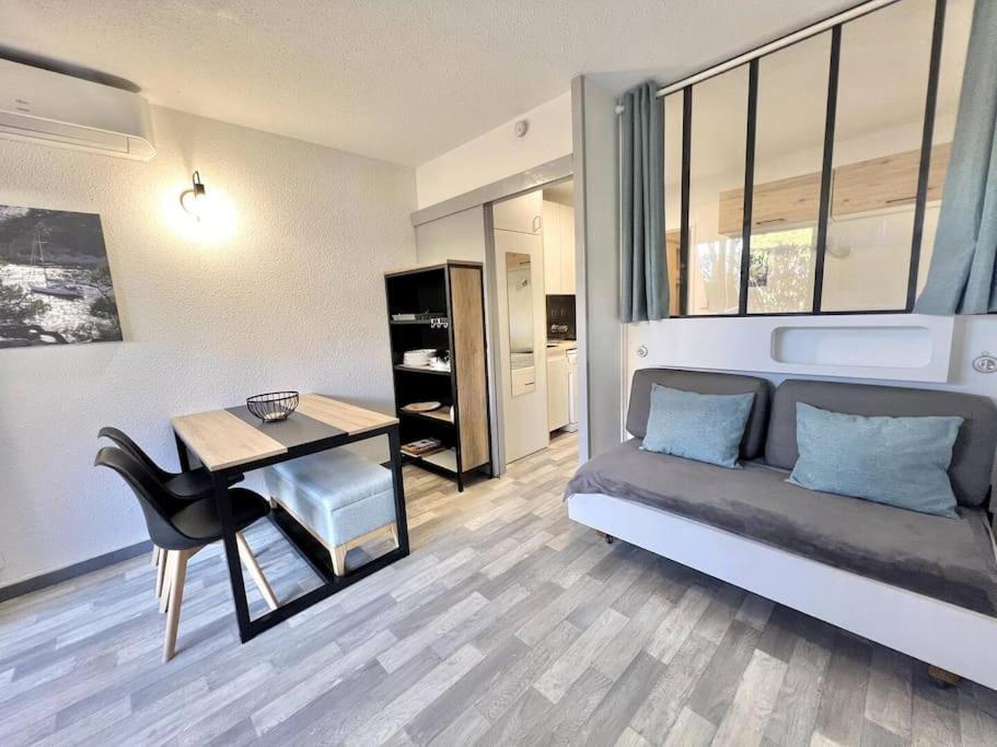 Appartement Port De Hyeres 4 Personnes Eksteriør bilde